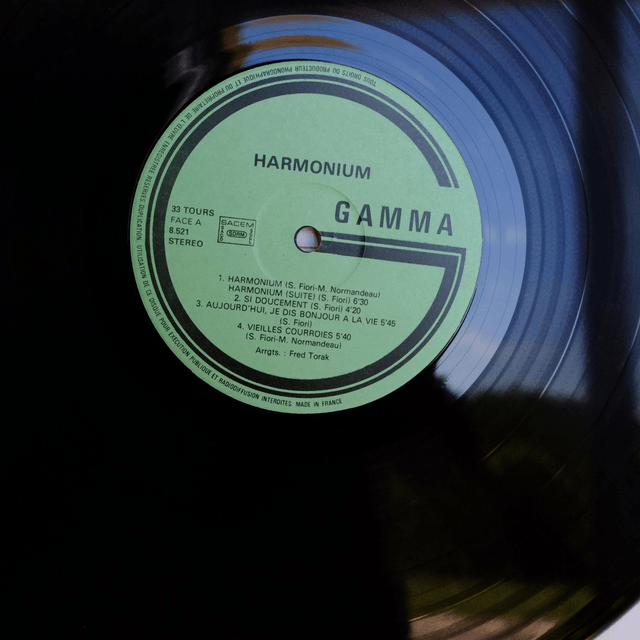 HARMONIUM