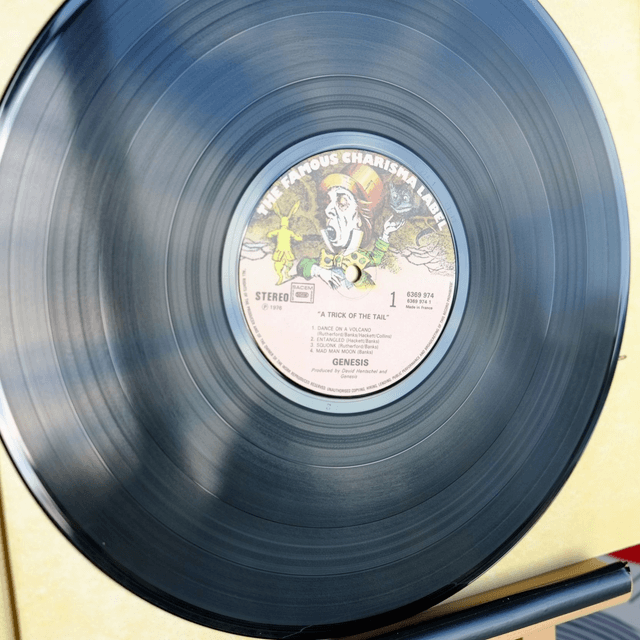 GENESIS - A trick of the tail