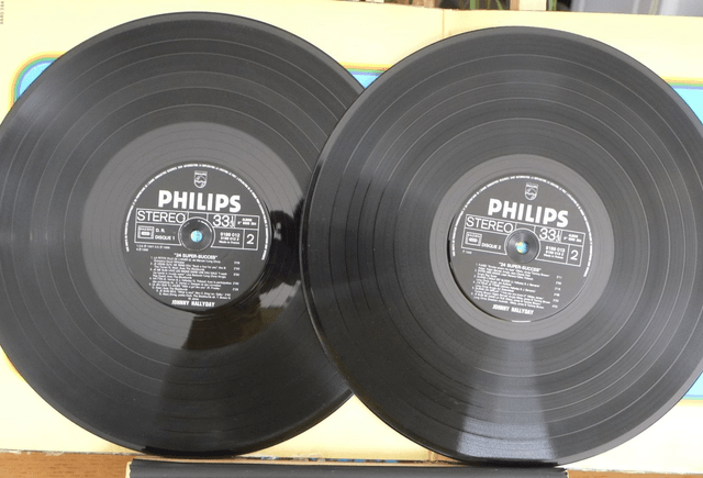 JOHNNY HALLYDAY - 24 super succès