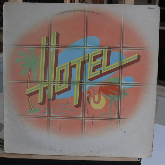 HOTEL - Eponyme