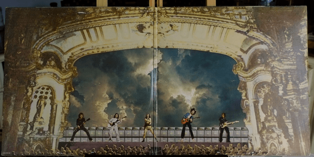 BLUE OYSTER CULT - On your feet or on your knees