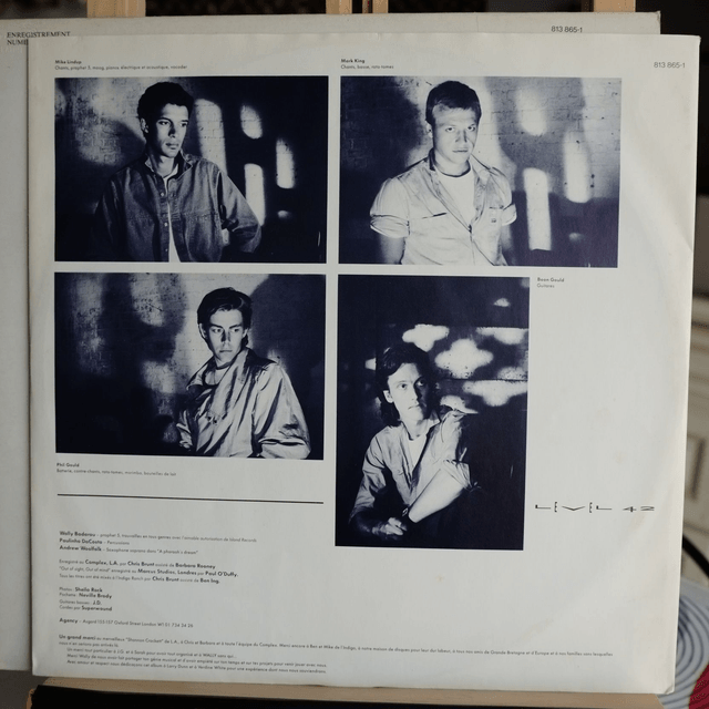 LEVEL 42 - Standing in the light