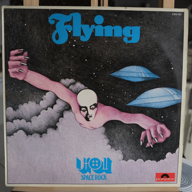 UFO II - Flying