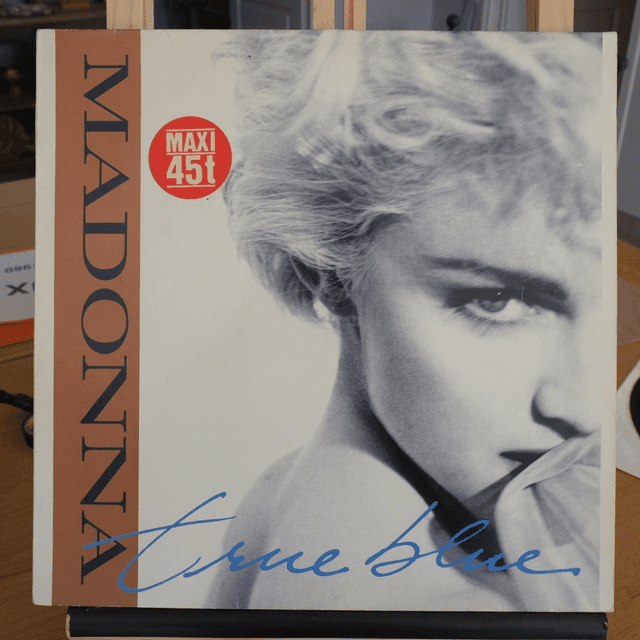 MADONNA - True blue